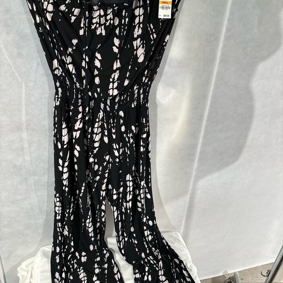 Jumpsuit INC. Size small. Tie dye. Regular fit. A sleek fit tailored - Picture 5 of 7